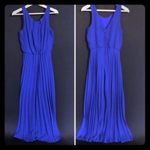 POMPOUS GIRLY MAXI DRESS SIZE MEDIUM